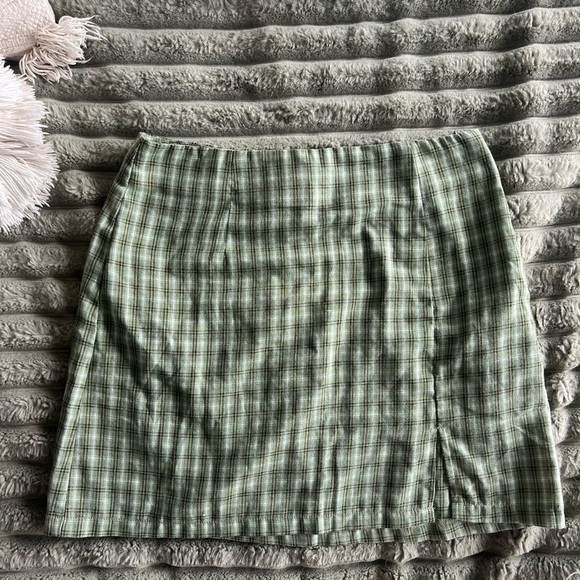 Princess Polly Green and White Mini Slit Skirt - Picture 4 of 10